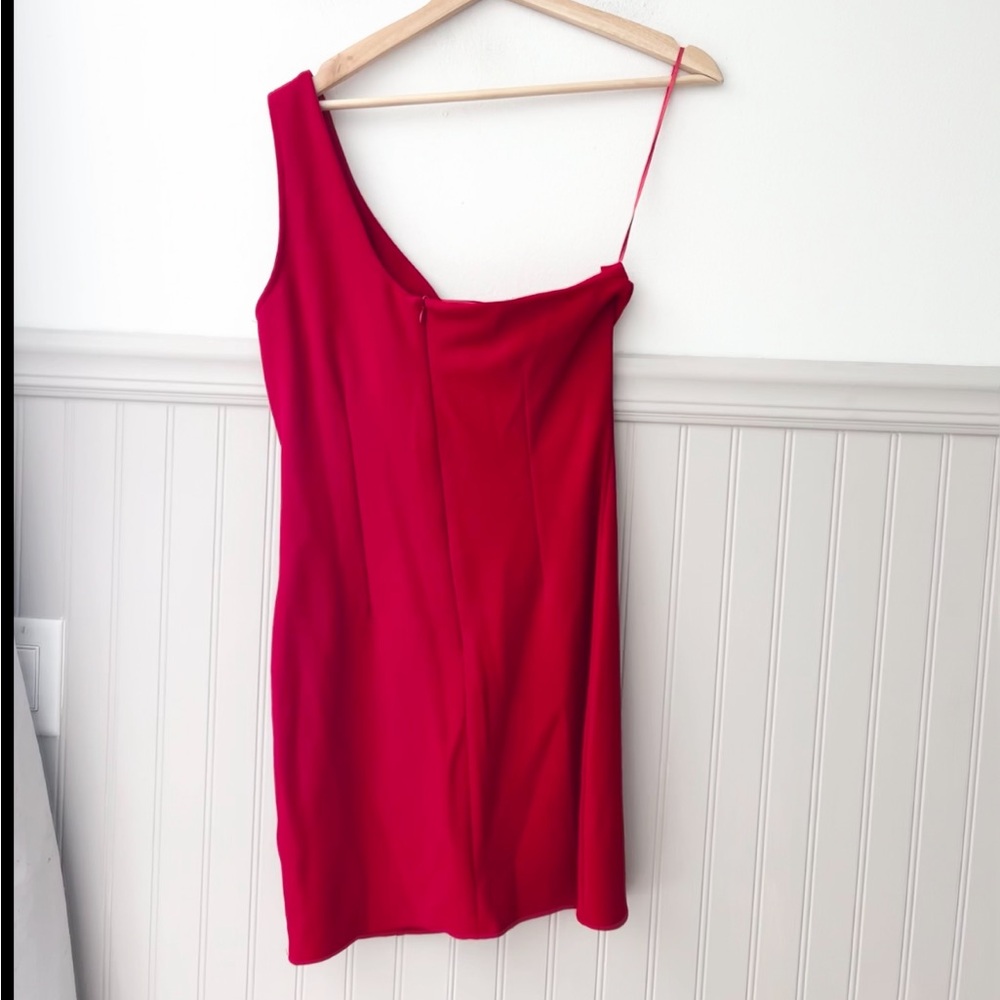Elegant Diffuse Size 6 Bright Red One-Shoulder Valentines Party Mini Dress - Picture 5 of 5